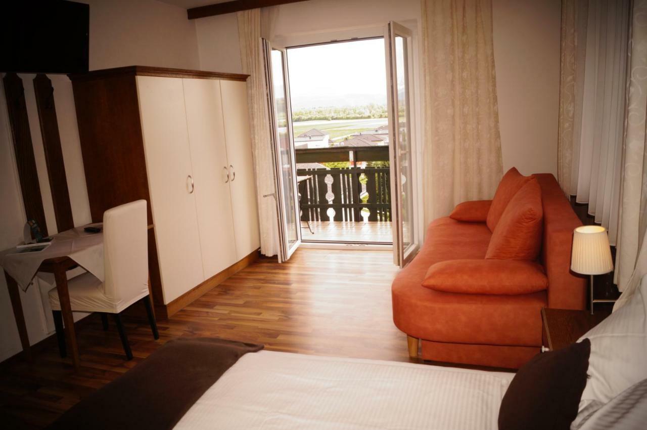 Pension Dobernig - Contactless Check In/Stay Klagenfurt am Woerthersee ภายนอก รูปภาพ